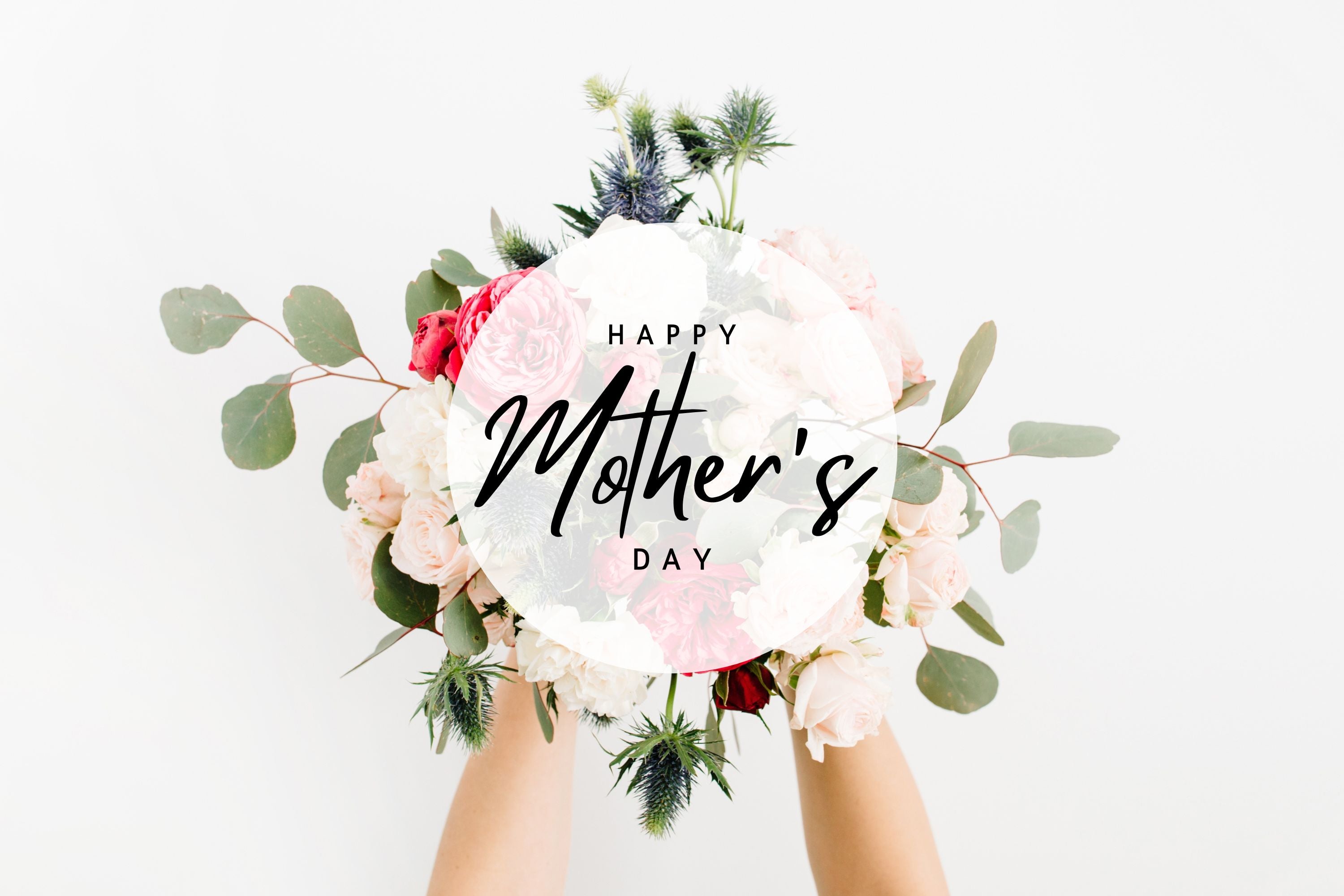 Mother's day sale graphic with floral bouquet